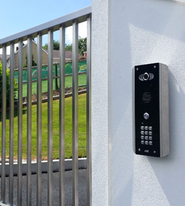 Gate Intercom Compton