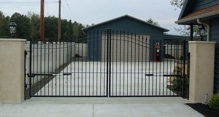 Sliding Driveway Gate Installation Compton